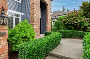 132 247th Ave SE, Sammamish, WA 98074 - Photo 2