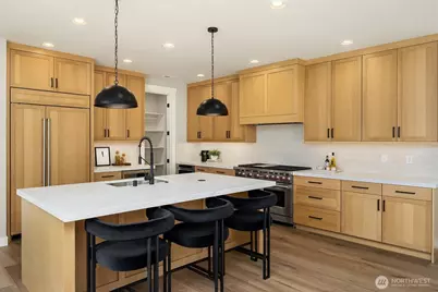 8040 Forest Drive NE, Seattle, WA 98115 - Photo 8