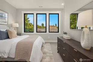 8040 Forest Dr NE, Seattle, WA 98115 - Photo 28