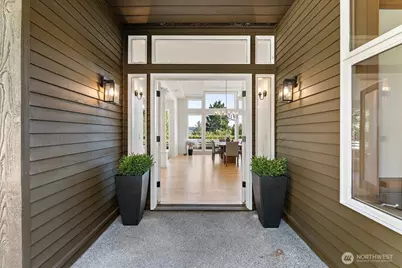 9095 SE 79th Street, Mercer Island, WA 98040 - Photo 2