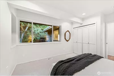 9095 SE 79th Street, Mercer Island, WA 98040 - Photo 32