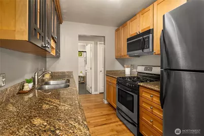 10021 7th Avenue NW #Apt B, Seattle, WA 98177 - Photo 6
