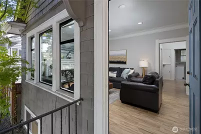 4812 Aurora Avenue N, Seattle, WA 98103 - Photo 2
