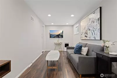 4812 Aurora Avenue N, Seattle, WA 98103 - Photo 30