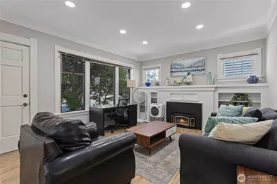 4812 Aurora Avenue N, Seattle, WA 98103 - Photo 4