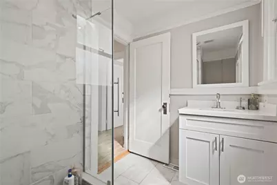 4812 Aurora Avenue N, Seattle, WA 98103 - Photo 20