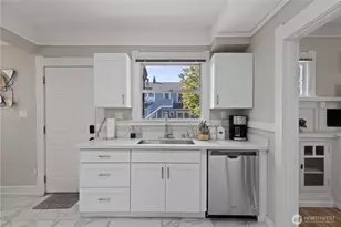 4812 Aurora Ave N, Seattle, WA 98103 - Photo 12