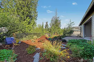 15402 174th Ave Ct E, Bonney Lake, WA 98391 - Photo 32