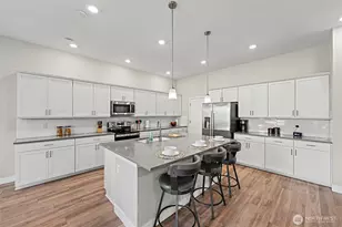 15402 174th Ave Ct E, Bonney Lake, WA 98391 - Photo 12