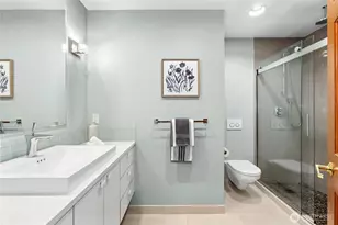 17102 NE 37th Pl, Bellevue, WA 98008 - Photo 22
