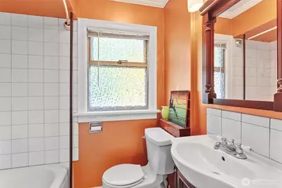 712 NW 65th Street, Seattle, WA 98117 - Photo 14