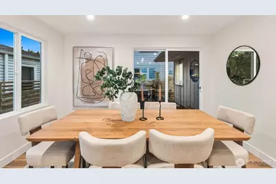 5817 56th Avenue NE, Seattle, WA 98105 - Photo 14