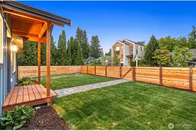 5817 56th Avenue NE, Seattle, WA 98105 - Photo 30