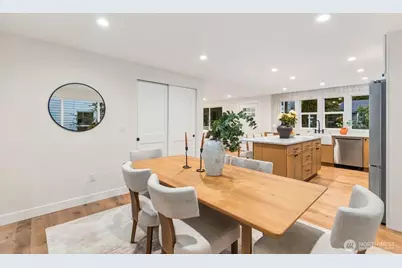 5817 56th Avenue NE, Seattle, WA 98105 - Photo 12