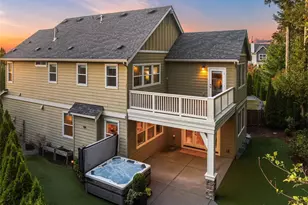 1703 NE Falls Dr, Issaquah, WA 98029 - Photo 2
