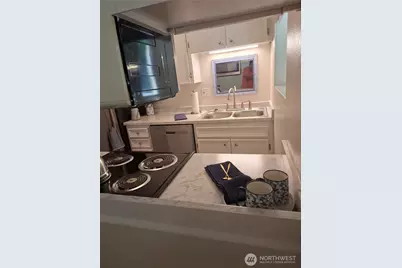 8315 Cirque Drive W #1, University Place, WA 98467 - Photo 2