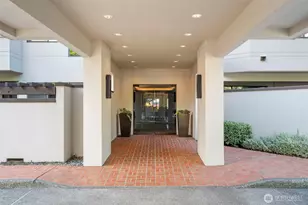 401 100th Ave NE, Bellevue, WA 98004 - Photo 30