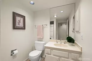 401 100th Ave NE, Bellevue, WA 98004 - Photo 20