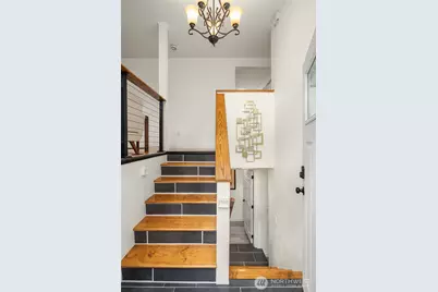 2623 124th Place NE, Bellevue, WA 98005 - Photo 2
