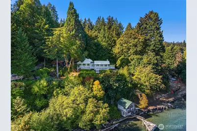 9588 Green Spot Place NE, Bainbridge Island, WA 98110 - Photo 1