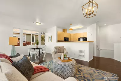 535 241st Lane SE, Sammamish, WA 98074 - Photo 10