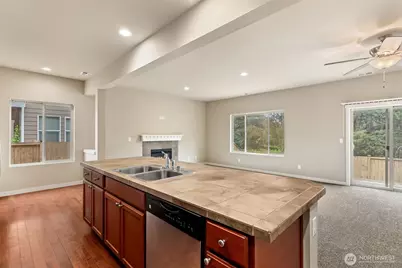 5030 35th Street E, Fife, WA 98424 - Photo 18