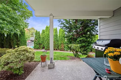 15214 NE 8th Street #G8, Bellevue, WA 98007 - Photo 14