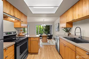 15214 NE 8th St, Bellevue, WA 98007 - Photo 12
