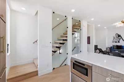 2019 Minor Avenue E, Seattle, WA 98102 - Photo 18