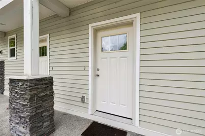 3413 6th Avenue NW, Olympia, WA 98502 - Photo 2