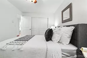 11052 NE 33rd Pl, Bellevue, WA 98004 - Photo 16