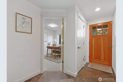 8554 A Mary Avenue NW, Seattle, WA 98117 - Photo 8
