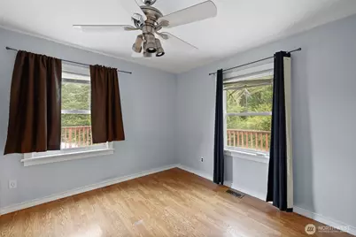 4125 Tracyton Beach Road NW, Bremerton, WA 98310 - Photo 12