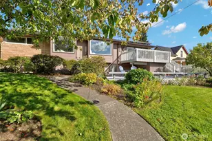 18750 Fjord Dr NE, Poulsbo, WA 98370 - Photo 2