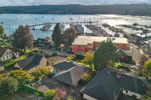 18750 Fjord Dr NE, Poulsbo, WA 98370 - Photo 4