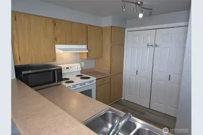 1750 W Sunn Fjord Lane #G101, Bremerton, WA 98312 - Photo 4