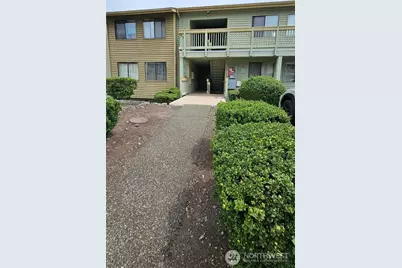 1750 W Sunn Fjord Lane #G101, Bremerton, WA 98312 - Photo 2