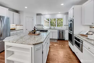 8140 Evergreen Lane, Mercer Island, WA 98040 - Photo 12
