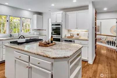8140 Evergreen Lane, Mercer Island, WA 98040 - Photo 14