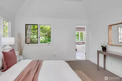 8140 Evergreen Lane, Mercer Island, WA 98040 - Photo 28
