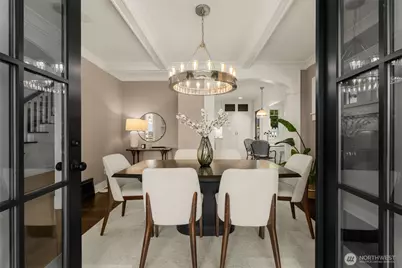 1107 4th Avenue N, Seattle, WA 98109 - Photo 20