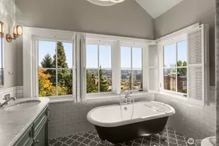 1107 4th Ave N, Seattle, WA 98109 - Photo 28