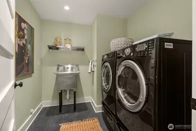 1107 4th Avenue N, Seattle, WA 98109 - Photo 36