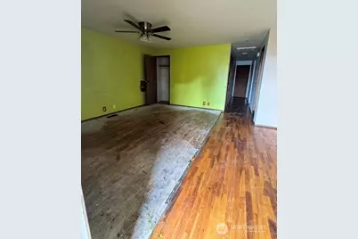 1006 17th Street SE, Auburn, WA 98002 - Photo 2
