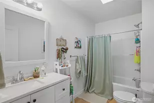 4259 Greenwood Ave N, Seattle, WA 98103 - Photo 24