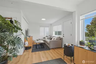 4259 Greenwood Ave N, Seattle, WA 98103 - Photo 8