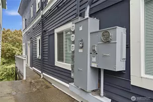 4259 Greenwood Ave N, Seattle, WA 98103 - Photo 30