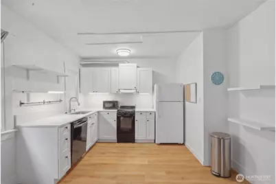 4259 Greenwood Avenue N, Seattle, WA 98103 - Photo 16