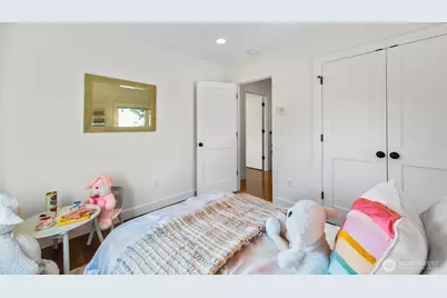 6202 Ravenna Avenue NE, Seattle, WA 98115 - Photo 20