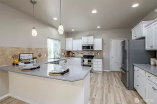 18421 115th Ave E, Puyallup, WA 98374 - Photo 8